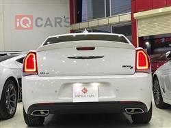 کرایسلەر 300